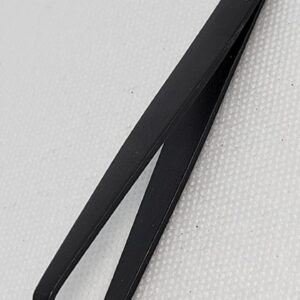 Glowlish Eyebrow Tweezer Black