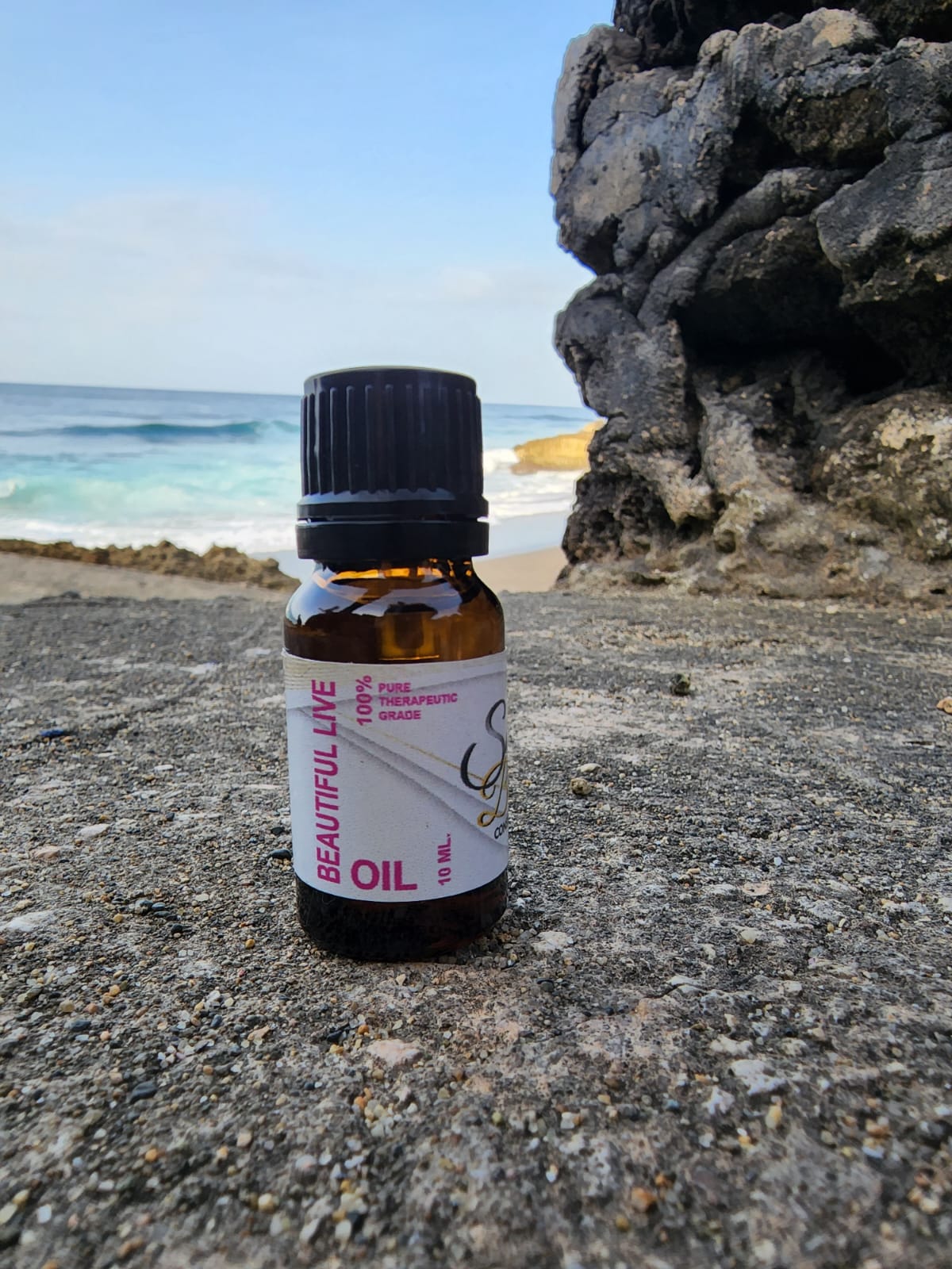 BEAUTIFUL LIVE OIL