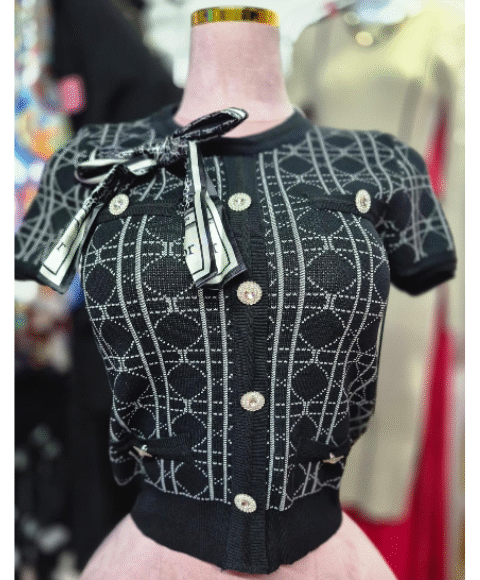 Top Estampado con Lazo Decorativo