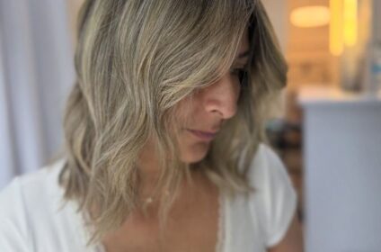 Balayage rubio con face framing · Melena Perfecta by Emily, Puerto Rico
